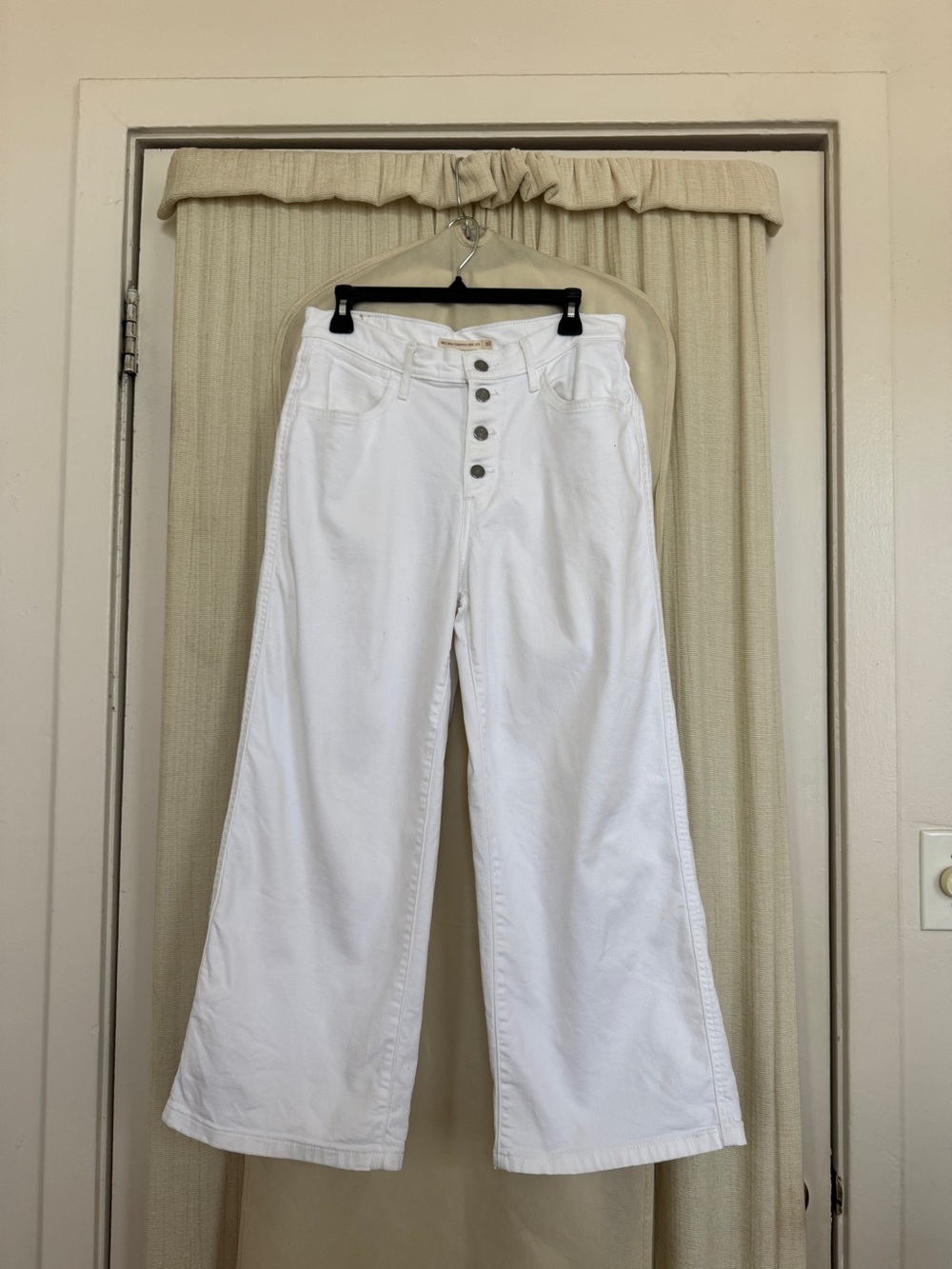 Levi's Mile High Cropped Wide Leg White Jeans Size 30 High Rise